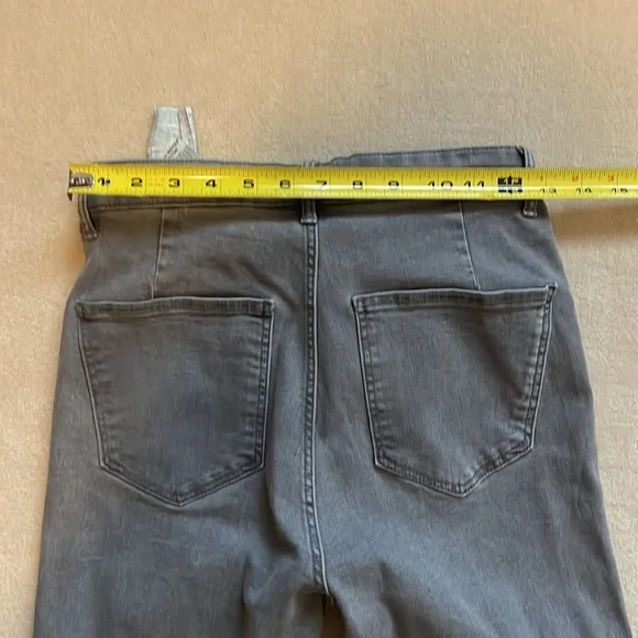 Zara Gray Stretchy skinny Ankle Jeans in size 6 - Picture 9 of 9